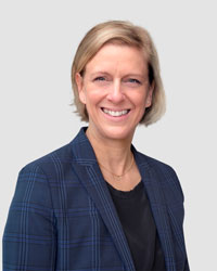 Sarah Paquet, Directrice et présidente-directrice générale